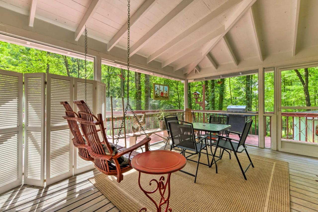 Tranquil Creekside Cottage With Deck And Lanai Franklin Zewnętrze zdjęcie