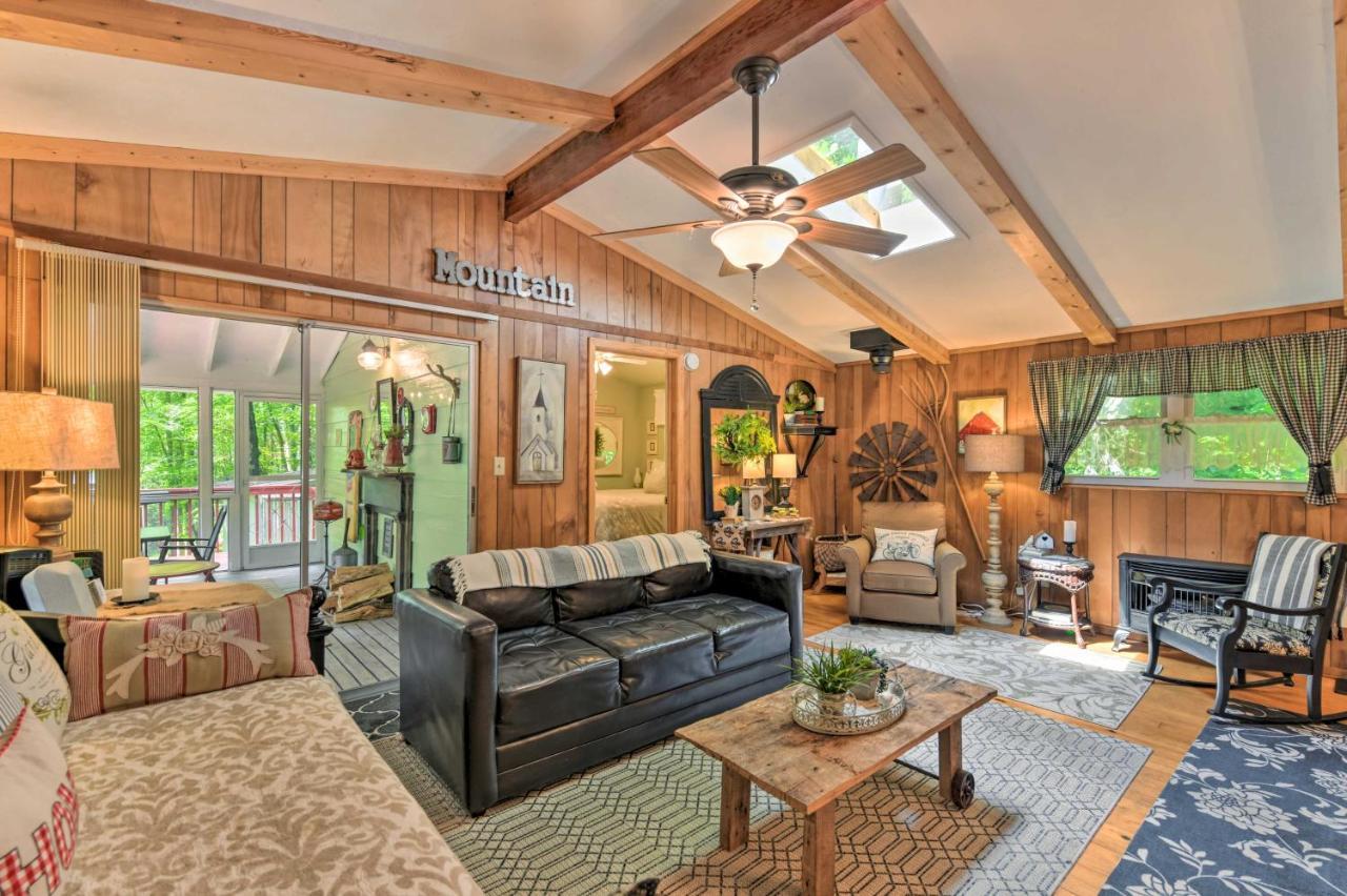 Tranquil Creekside Cottage With Deck And Lanai Franklin Zewnętrze zdjęcie