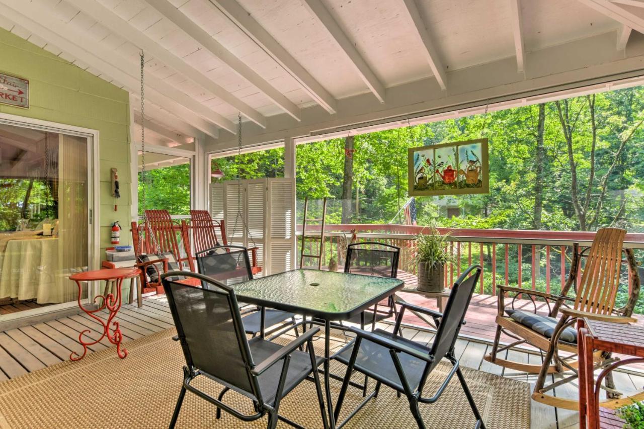 Tranquil Creekside Cottage With Deck And Lanai Franklin Zewnętrze zdjęcie