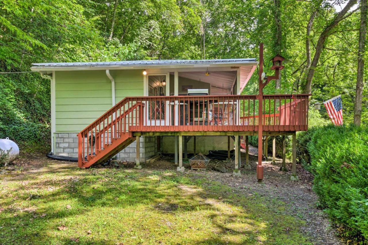 Tranquil Creekside Cottage With Deck And Lanai Franklin Zewnętrze zdjęcie